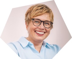 Sandra Dorr, Schulleitung der Altenpflegehilfe und stellvertretende Schulleitung der Pflege an der bfz Berufsfachschule Neumarkt